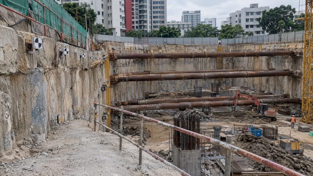 Braced Singapore excavation with monitoring targets